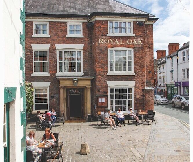 The Royal Oak Hotel, Welshpool, Mid Wales
