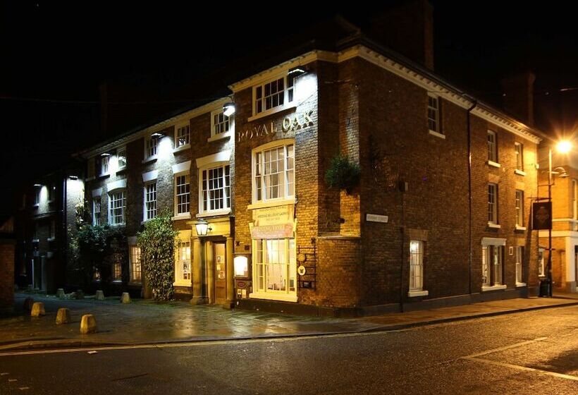 The Royal Oak Hotel, Welshpool, Mid Wales