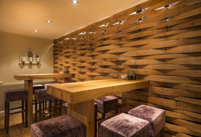 The Royal Oak Hotel, Welshpool, Mid Wales