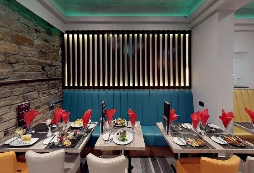 Отель Tong Park