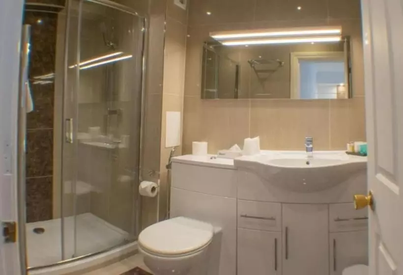 Отель Tong Park