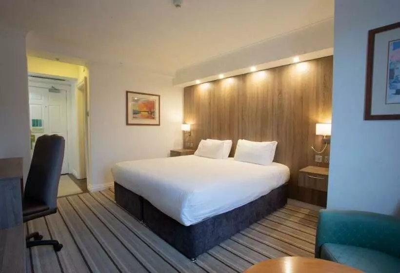 Отель Tong Park