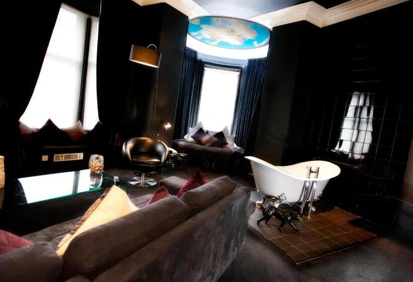 Carmelite Hotel; Bw Signature Collection