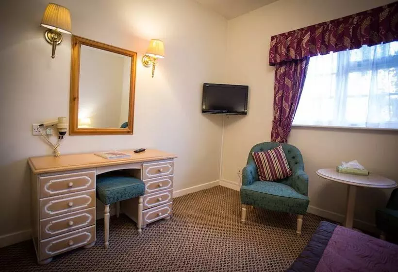 هتل Brook Marston Farm