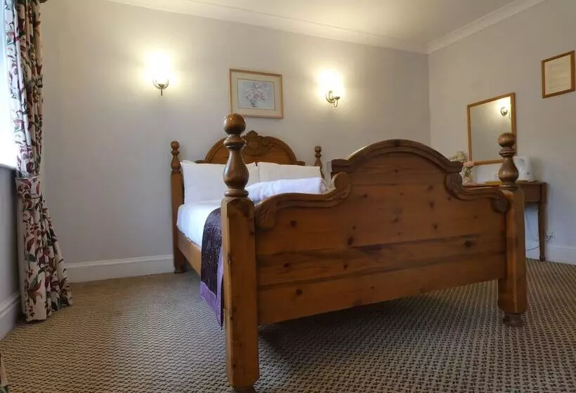 هتل Brook Marston Farm