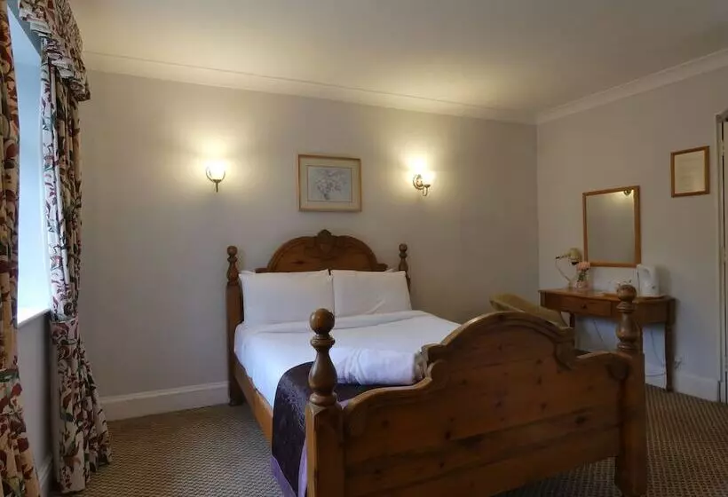 هتل Brook Marston Farm