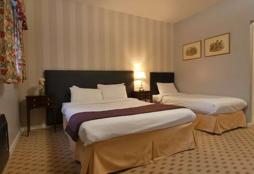 هتل Brook Marston Farm