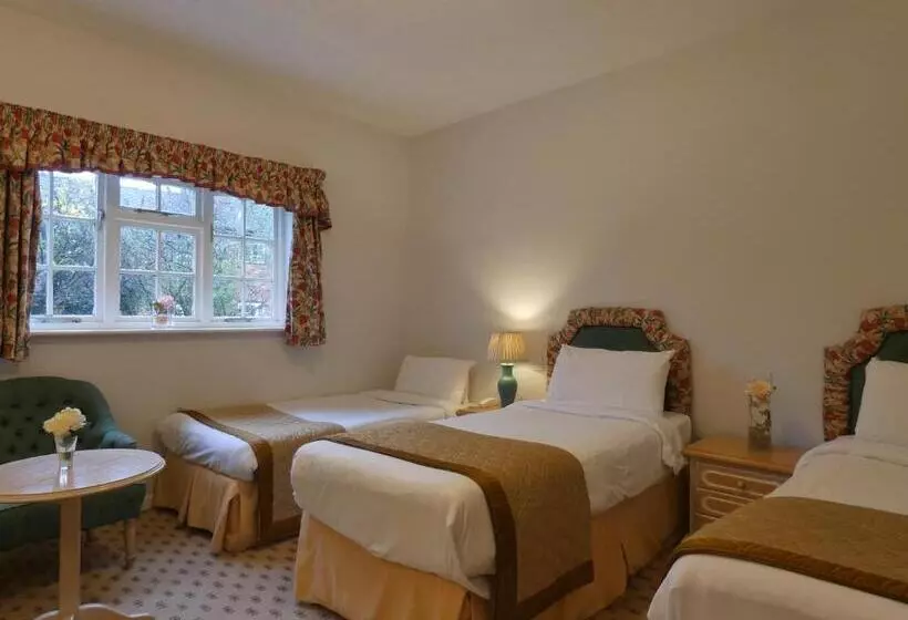 هتل Brook Marston Farm