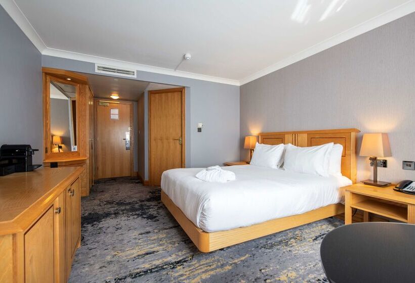 Szálloda Doubletree By Hilton  Swindon