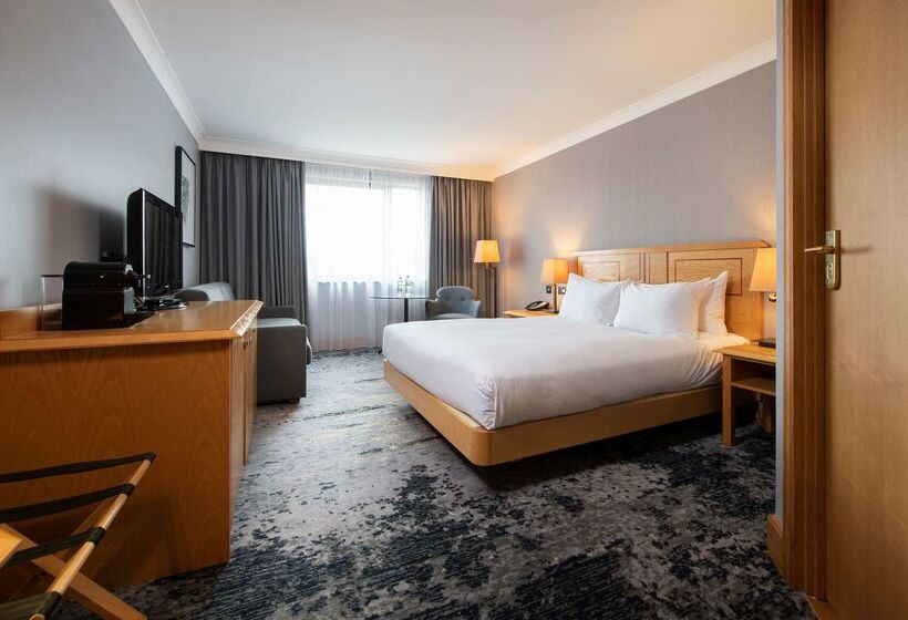 Szálloda Doubletree By Hilton  Swindon