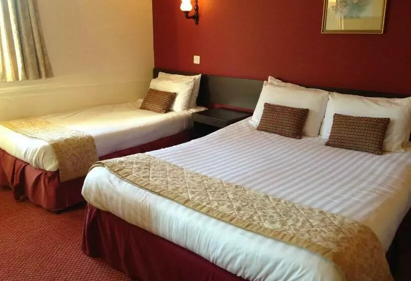 Highlander Hotel ‘a Bespoke Hotel’