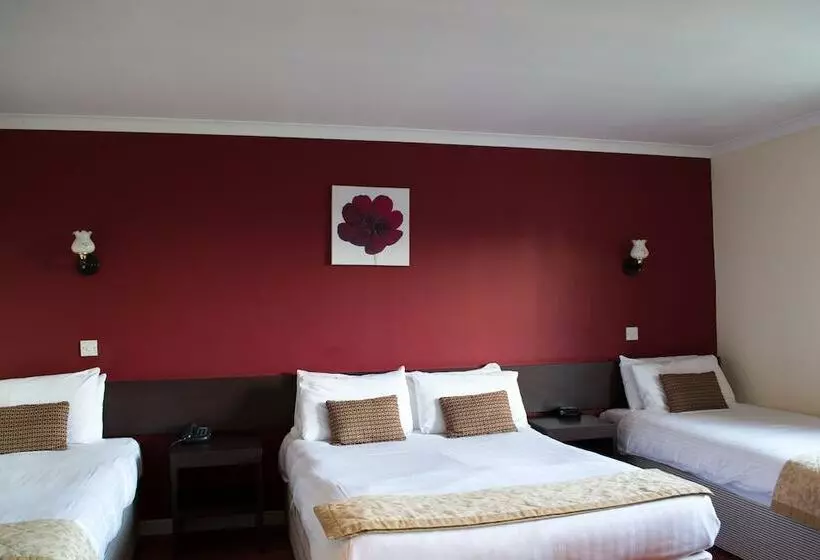 Highlander Hotel ‘a Bespoke Hotel’