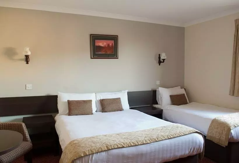 Highlander Hotel ‘a Bespoke Hotel’