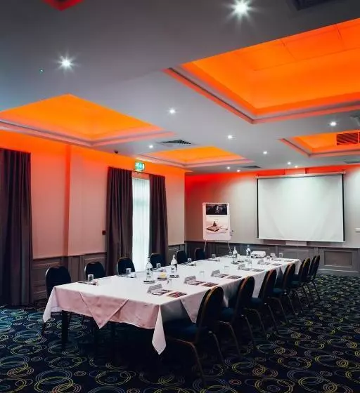 Отель Letchworth Hall