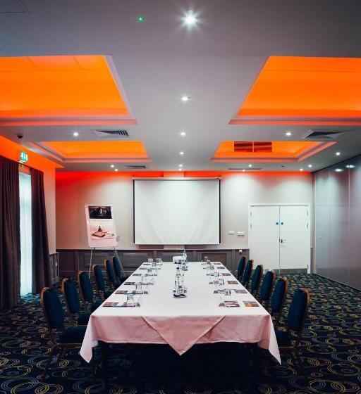 فندق Letchworth Hall