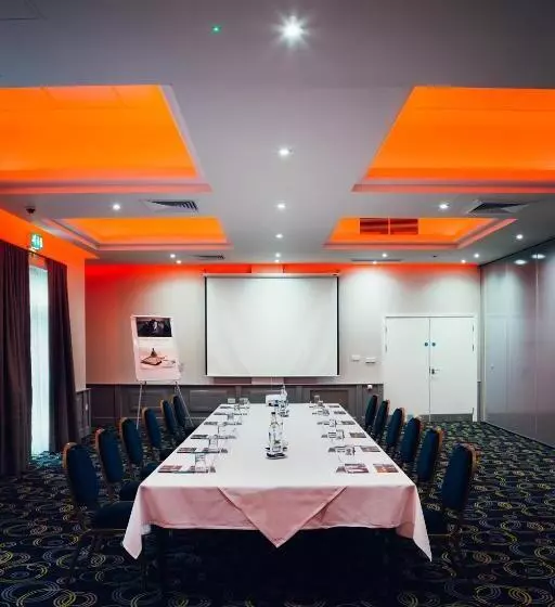 Отель Letchworth Hall