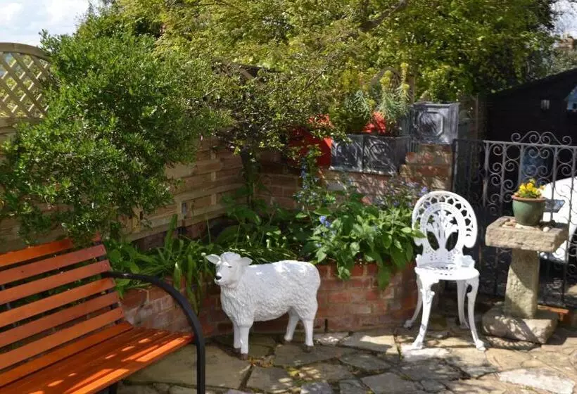 Отель Mermaid Inn