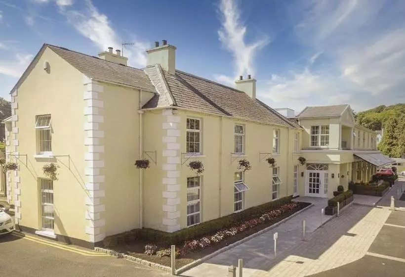 Отель Millbrook Lodge