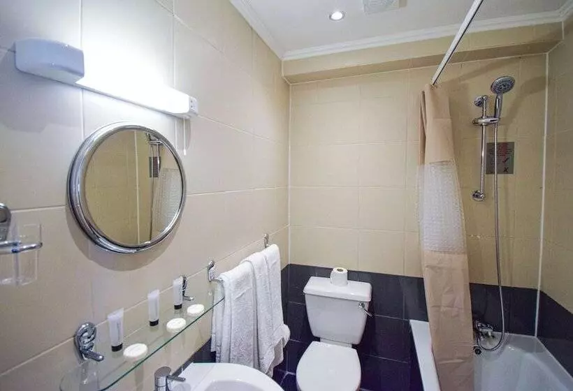 ホテル Pembridge Palace