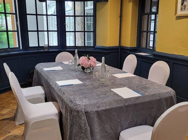 ホテル The Morritt