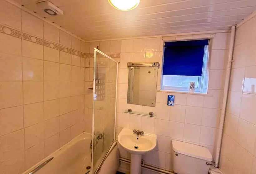 ホテル The New England