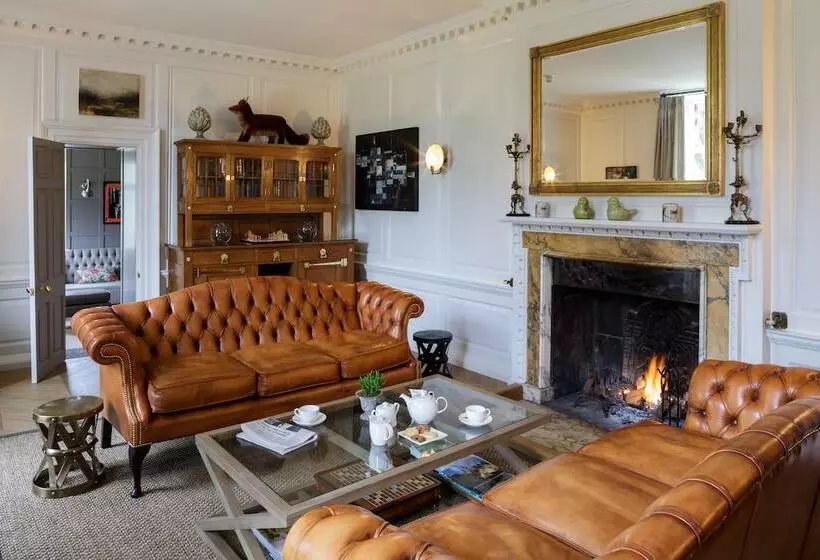 ホテル The Slaughters Manor House