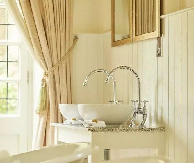 ホテル The Slaughters Manor House