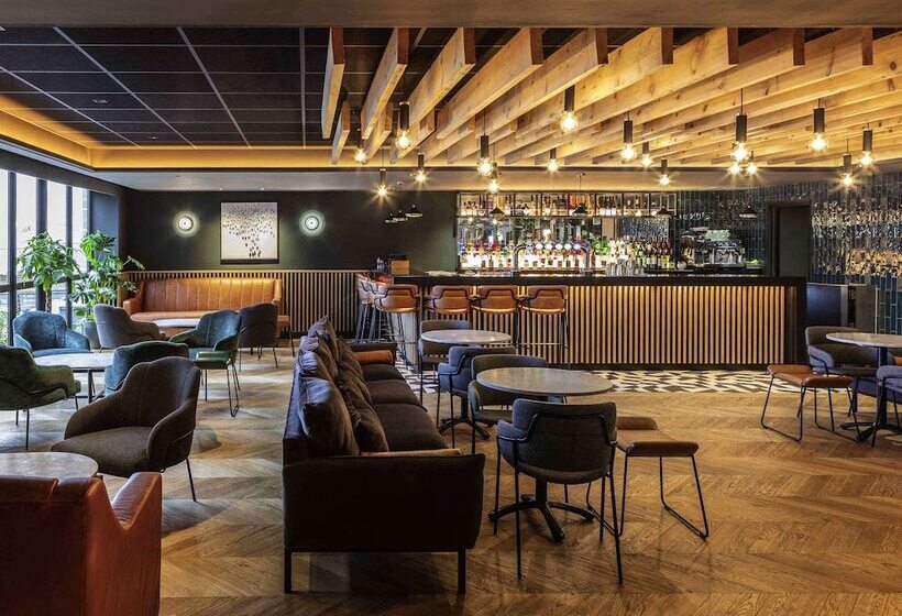 Novotel Birmingham Airport Terminal Building   Nec