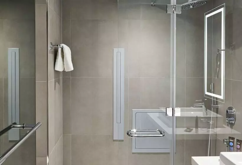 Novotel Birmingham Airport Terminal Building Nec