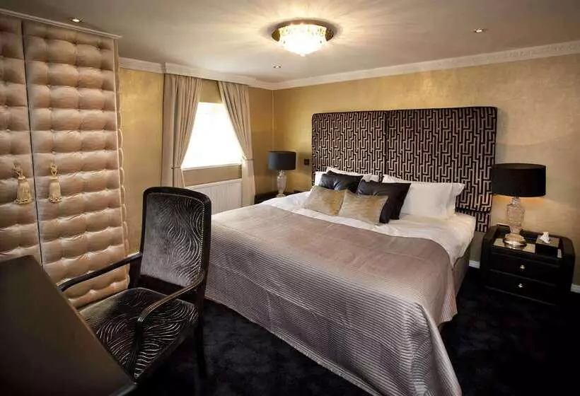 St James Hotel; Bw Premier Collection