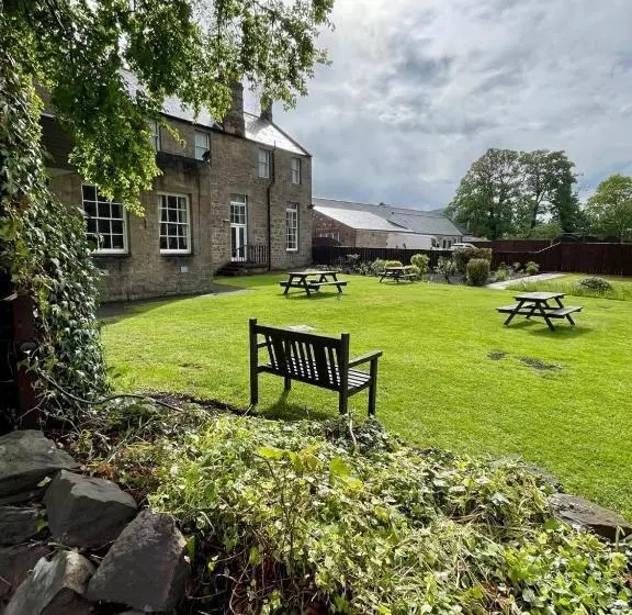 Отель Tankerville Arms