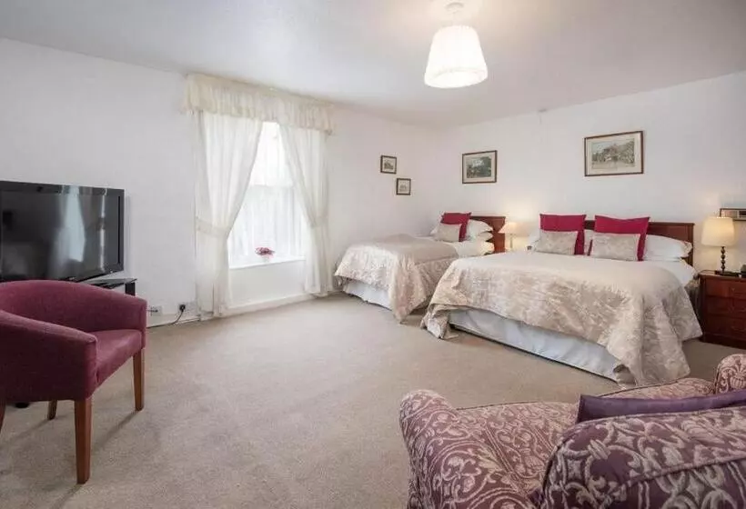 Отель Tankerville Arms