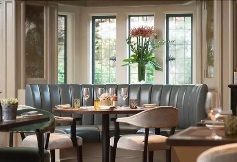 فندق Whatley Manor