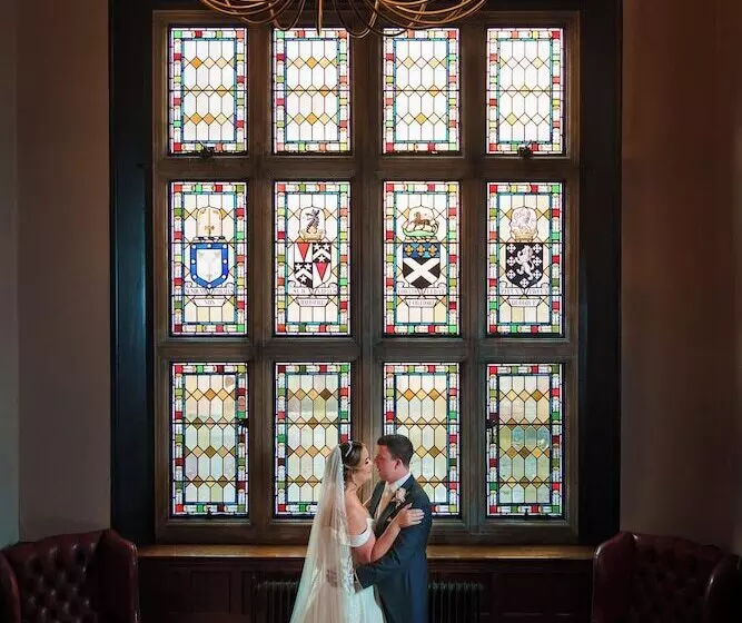 בית מלון כפרי Woodland Manor