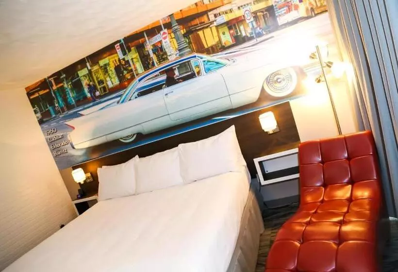 Cadillac Motel Niagara