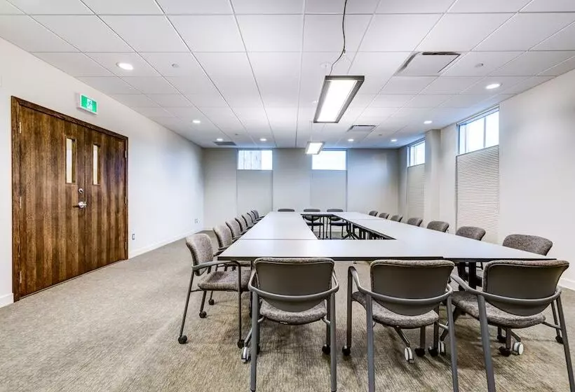 Heritage Inn Hotel & Convention Centre   Saskatoon