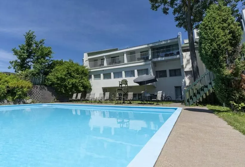 Отель Auberge Québec