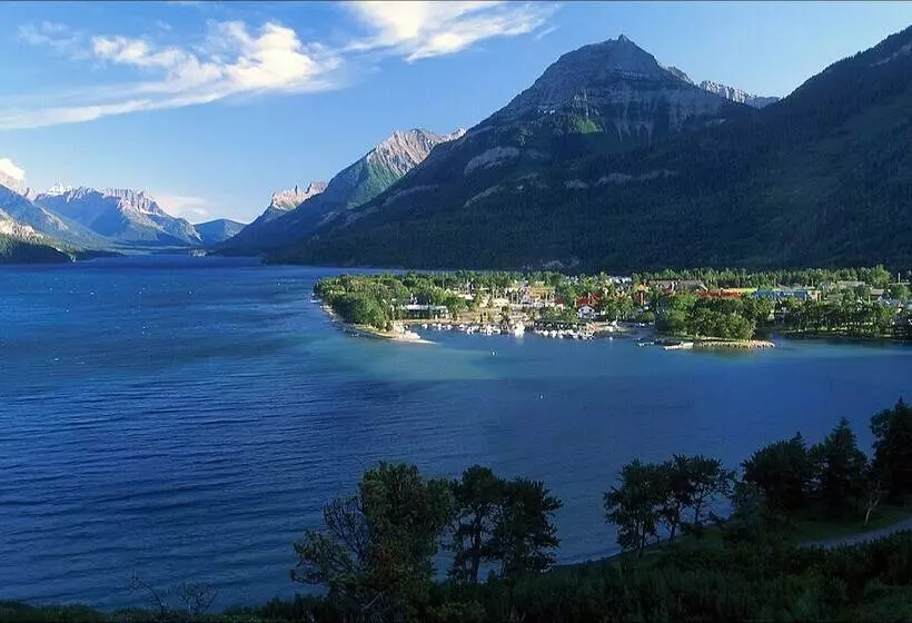 בית מלון כפרי Bayshore Inn & Spa