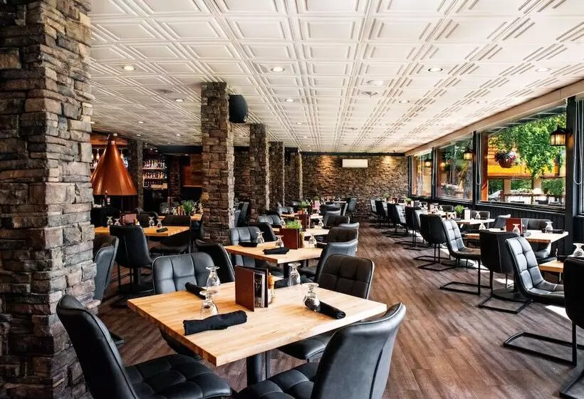 בית מלון כפרי Bayshore Inn & Spa