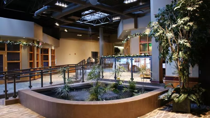 ホテル Canad Inns Destination Centre Windsor Park