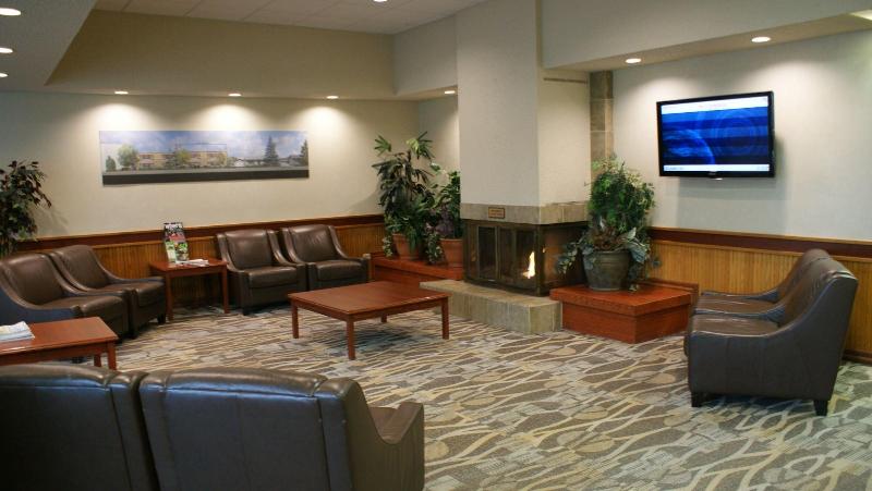 هتل Canad Inns Destination Centre Windsor Park