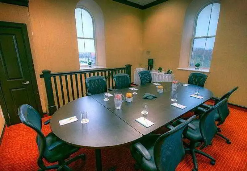 호텔 Courtyard By Marriott Waterloo St. Jacobs