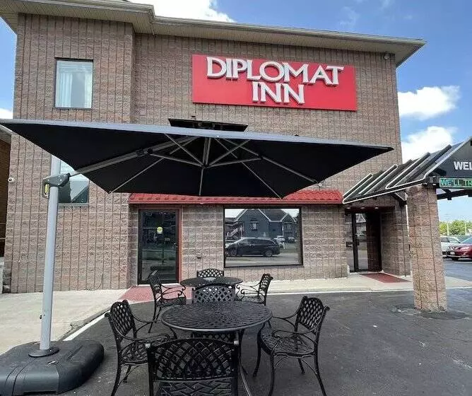 בית מלון כפרי Diplomat Inn