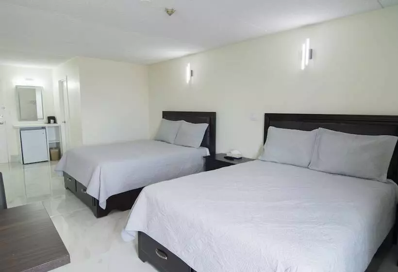 בית מלון כפרי Diplomat Inn