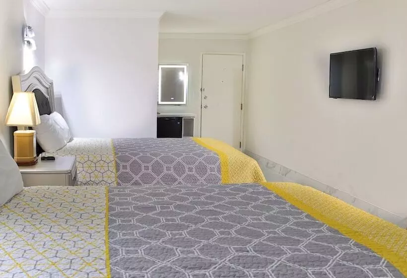 בית מלון כפרי Diplomat Inn