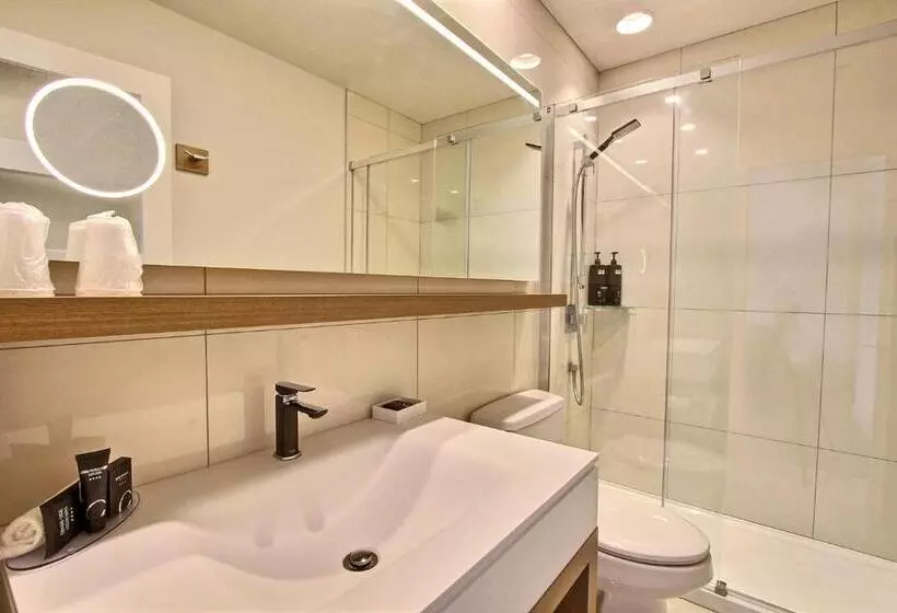 هتل Le Navigateur