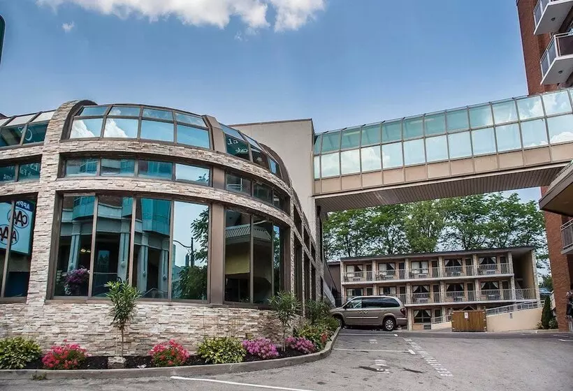 Quality Hotel Fallsview Cascade