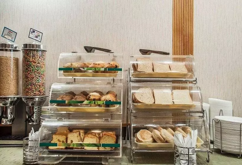 Quality Hotel Fallsview Cascade