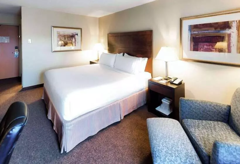 Отель Quality Inn