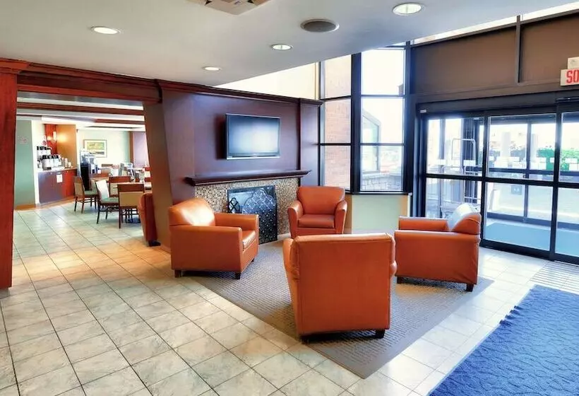 Отель Quality Inn